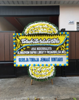 Papan Bunga Duka di Bandar Sono